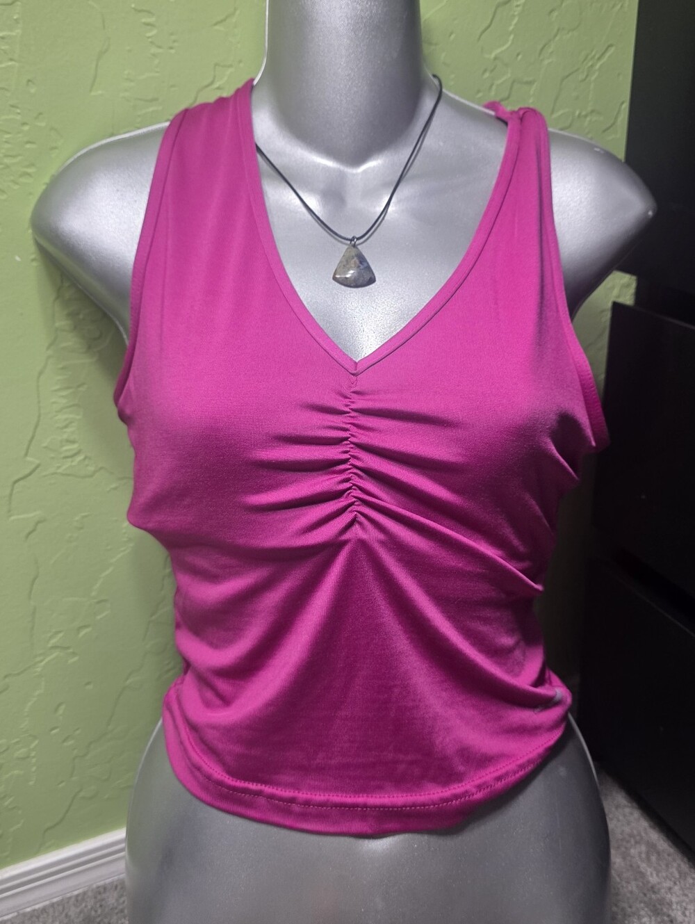 Reebok Play Dry Running Gym Workout Tank Top Fuschia Size M